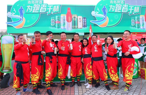 2018“大鹏新年马拉松”携手青岛啤酒快乐开跑