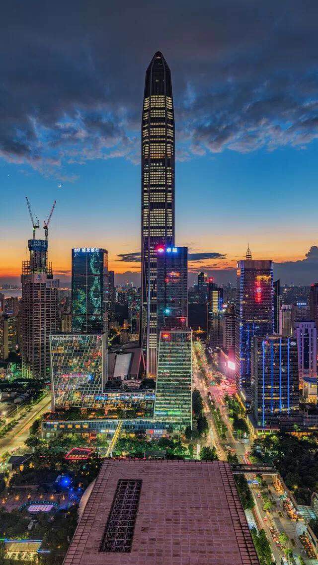 平安金融大厦观光层体验震撼,深圳的高楼都有