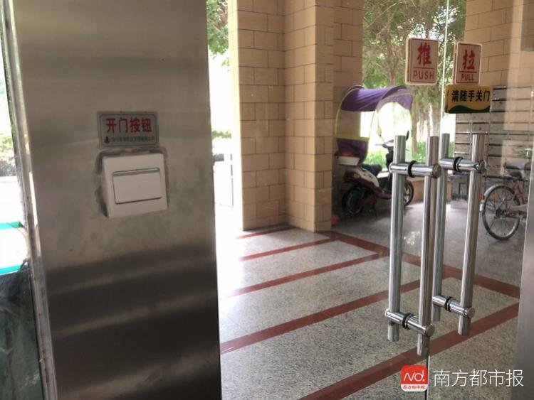 进出都要刷卡遇上火灾断电咋办 深圳不少出租屋仍在用这种门禁