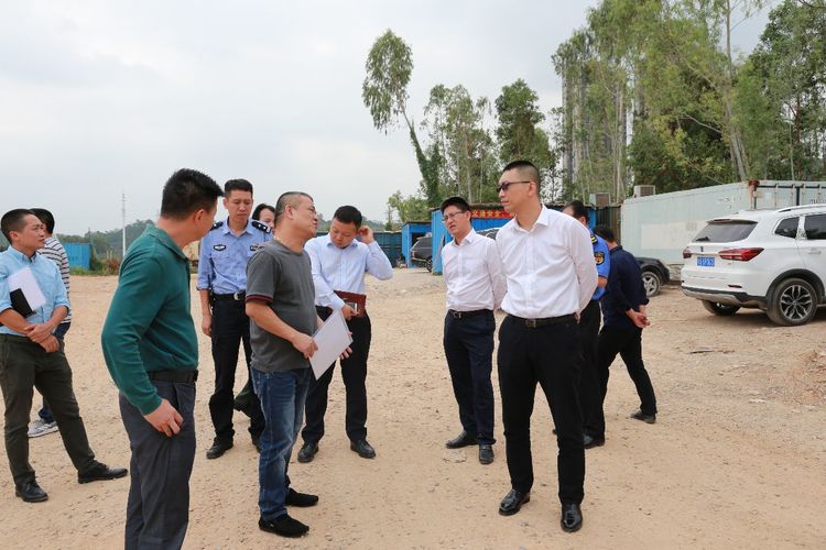 福城街道直面扬尘问题,实地立行立改