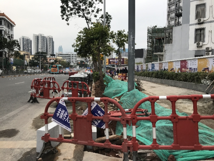 罗湖01.jpg