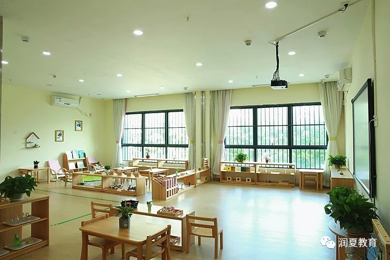 拥有国内外一流的蒙台梭利专家和教师团队