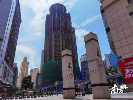 深圳24小时深圳东门大厦始建于1993年,由深圳市南方通发实业公司与