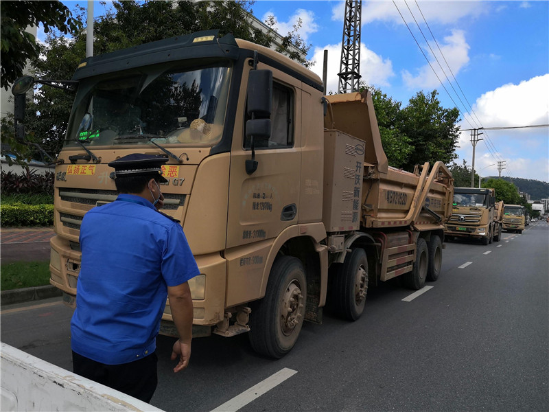 燕罗街道整治泥头车乱象_深圳街坊_深新闻_奥一网