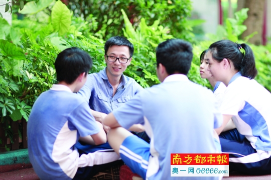 2018深圳年度教师：龙岗这位老师从临聘起步一路逆袭