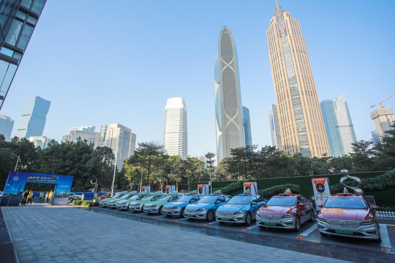 11月27日,上汽大众朗逸纯电"e触即发 高效出行"出租车节能挑战赛圆满