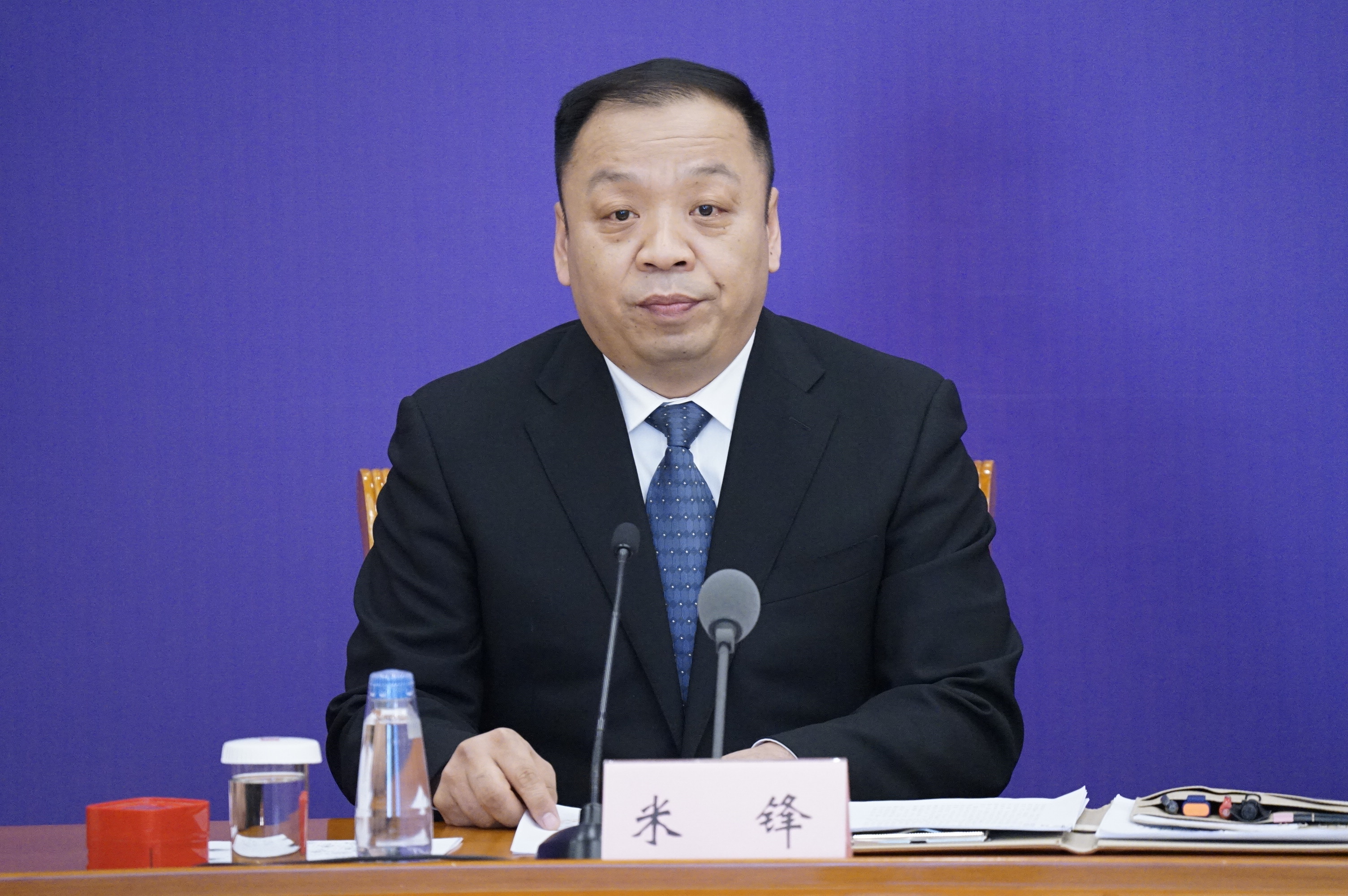 国家卫生健康委:不扎堆少聚集