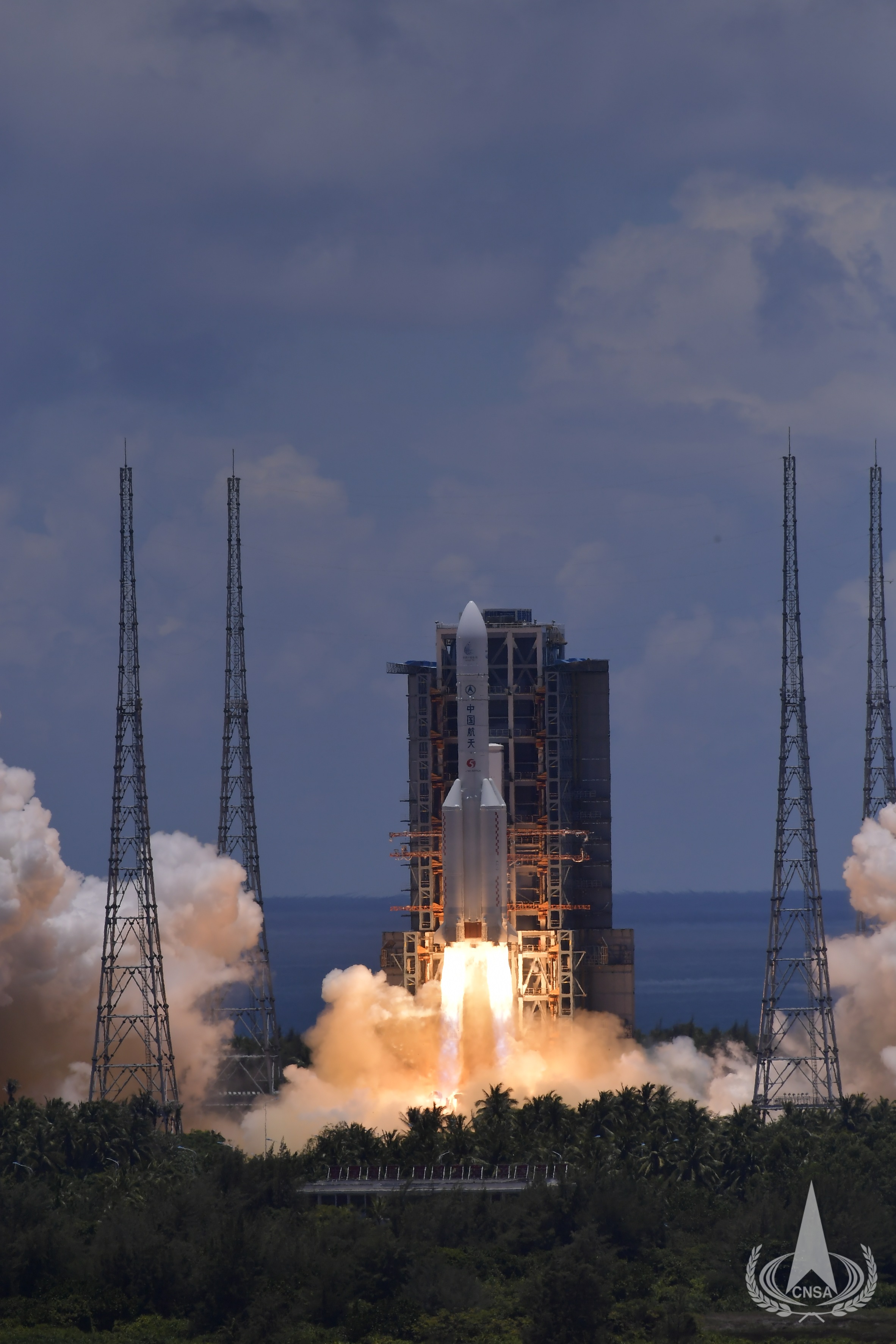 中国首次火星探测任务探测器成功发射 迈出中国行星探测第一步