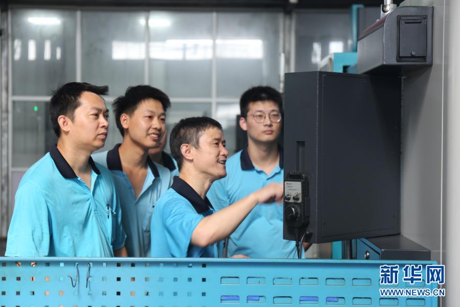 习近平总书记重要讲话激励各行各业劳动者建功新时代