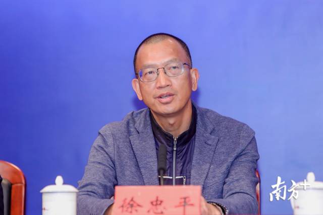 深圳市交通运输局副局长徐忠平