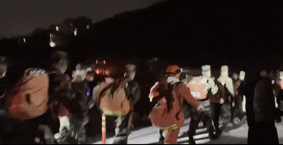 47731617165258.gif