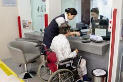 驻粤银行省级机构适老标准严 基层网点执行情况却差距大?