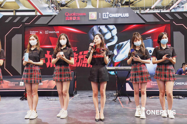 多款产品亮相202102chinajoy一加奥特曼主题馆人气火爆