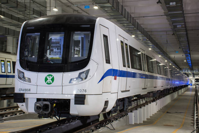 今日起,深圳地铁推出半程末班车服务