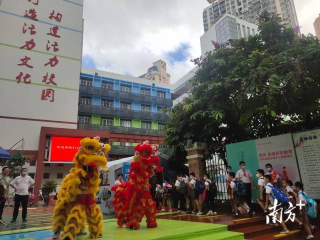 多图直击神兽返校第一天