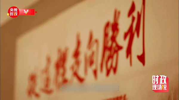 10f7f0dc815b6204.gif