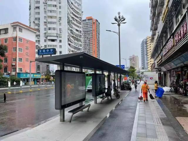 深圳这些公交站台装反了?真相是