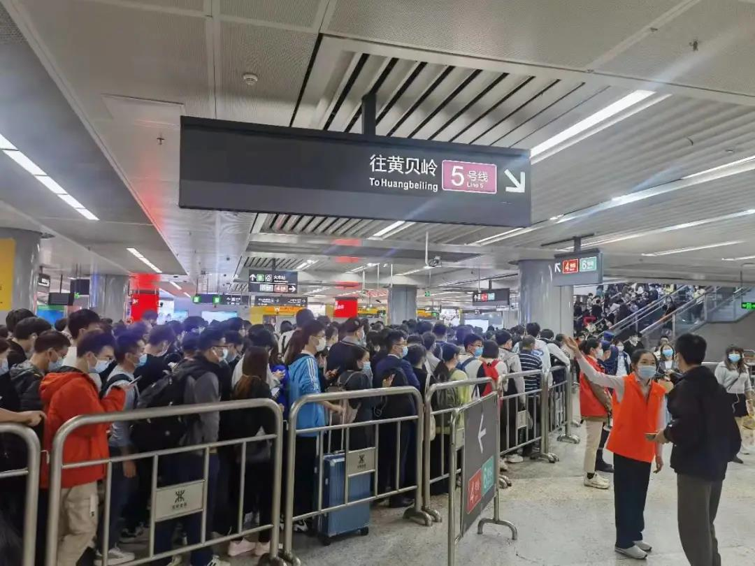 春节前后，深圳地铁全线网延长运营时间