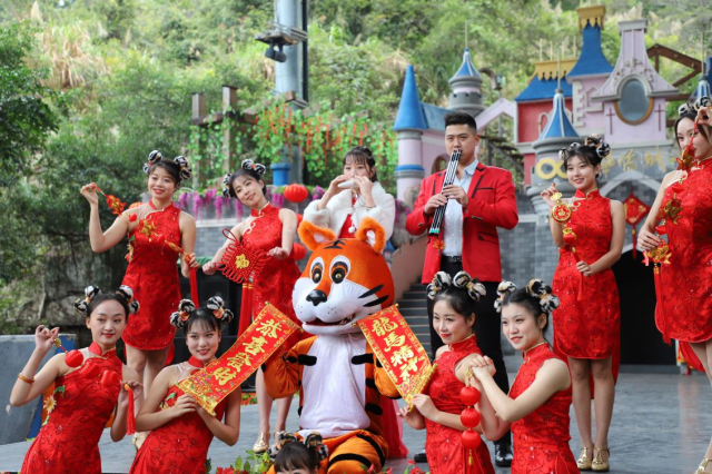 春节七天深圳接待游客超300万人次，旅游收入20.22亿元