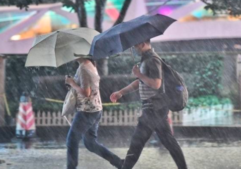 明起广东将迎暴雨和强对流天气